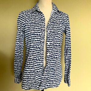 Women’s dress shirt